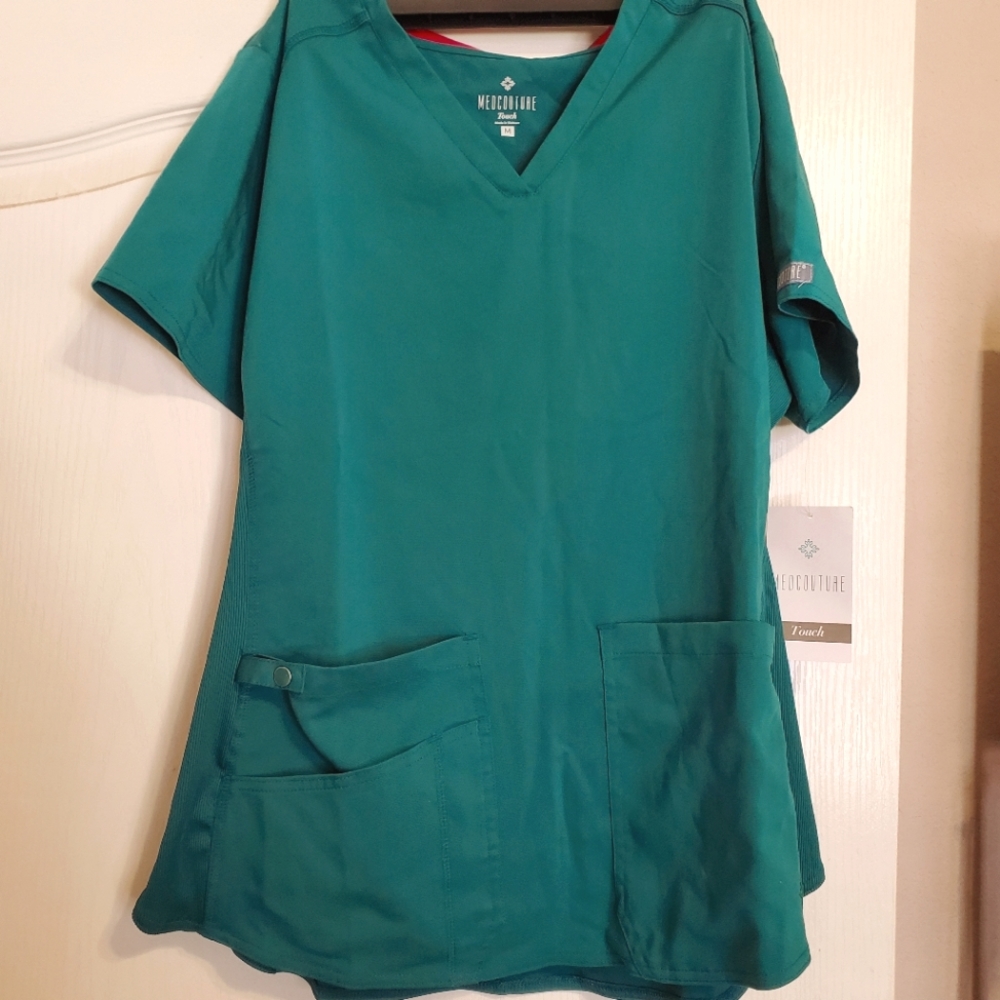 Med Couture scrub set Transformer pant & Kerri Shirttail top